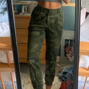 Hollister Army green ultra high rise joggers